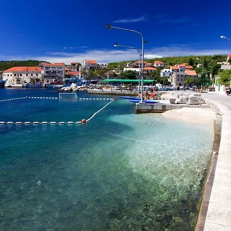 Guest house Apartments&rooms Miro Sea View - Near Sumartin