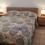 Apartments Miro With Sea View - Near Beach 3* Sumartin